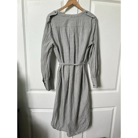 BCBGMaxAzria Gray Striped Dress - Picture 4 of 5